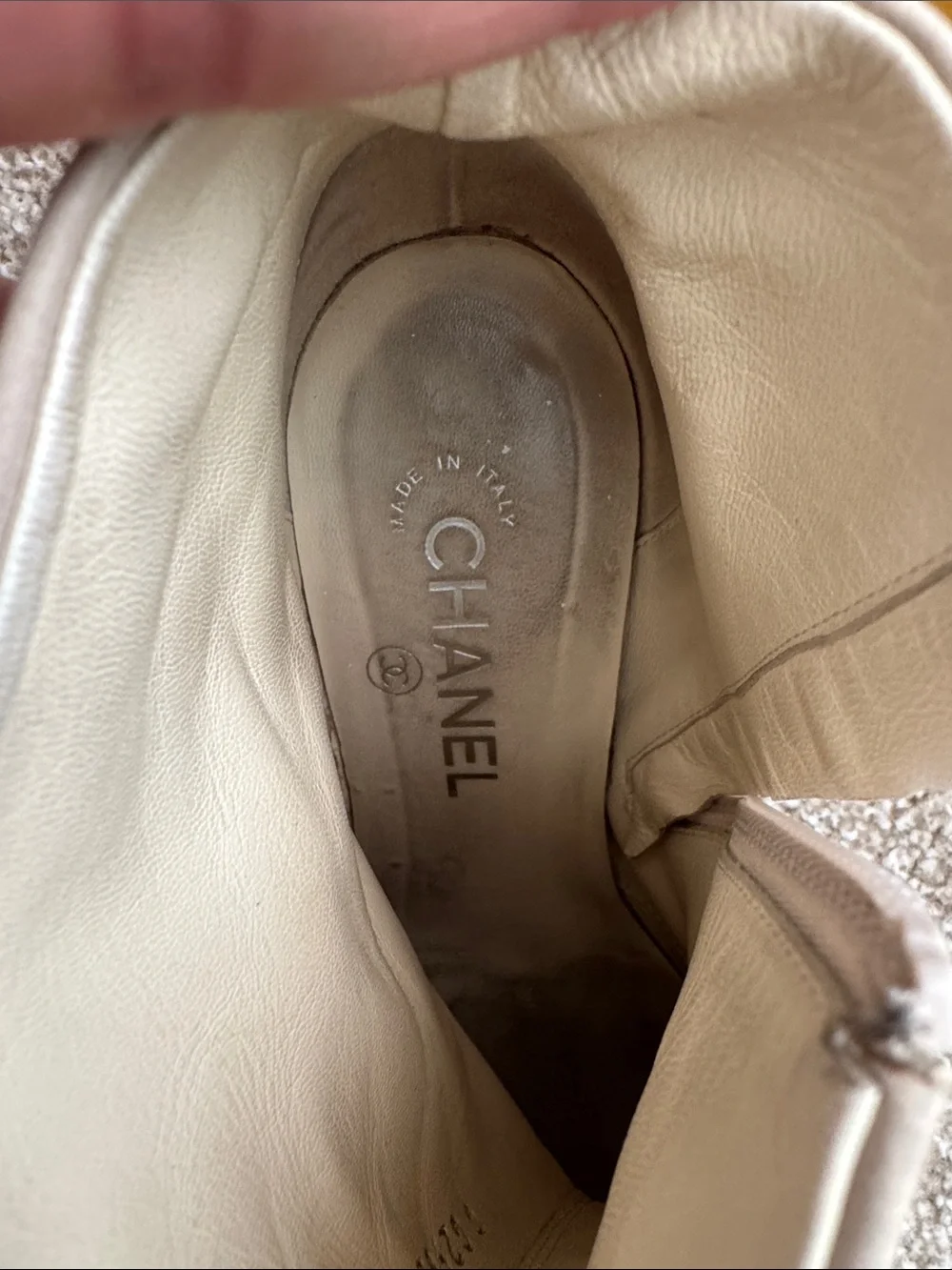 Chanel Women's Two-Tone Pointed Toe Ankle Boots - Cream and Black